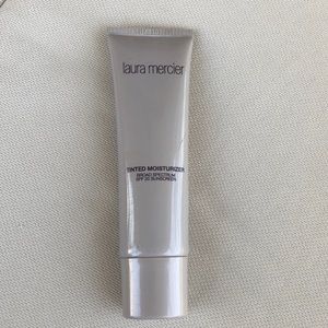 Laura Mercier Tinted moisturizer with SPF 20 Nude